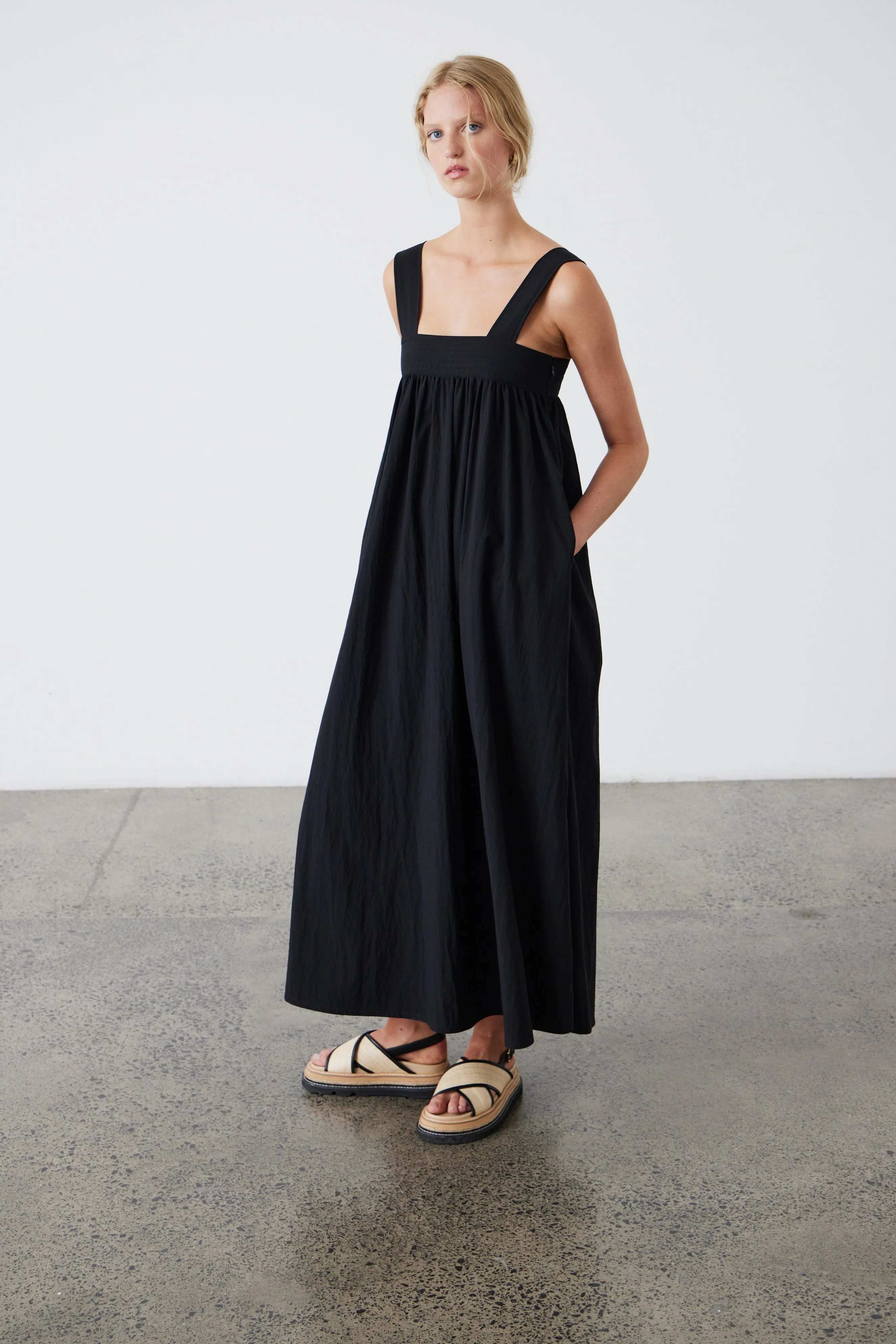 Ana Dress - Black