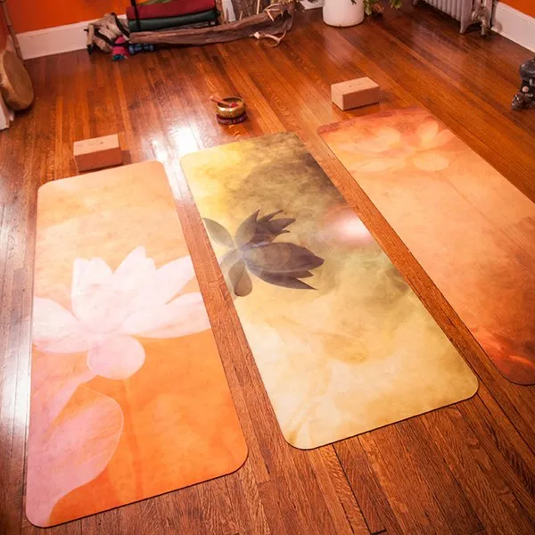 UTOPIAT's Spirited Lotus - the premium eco yoga mat