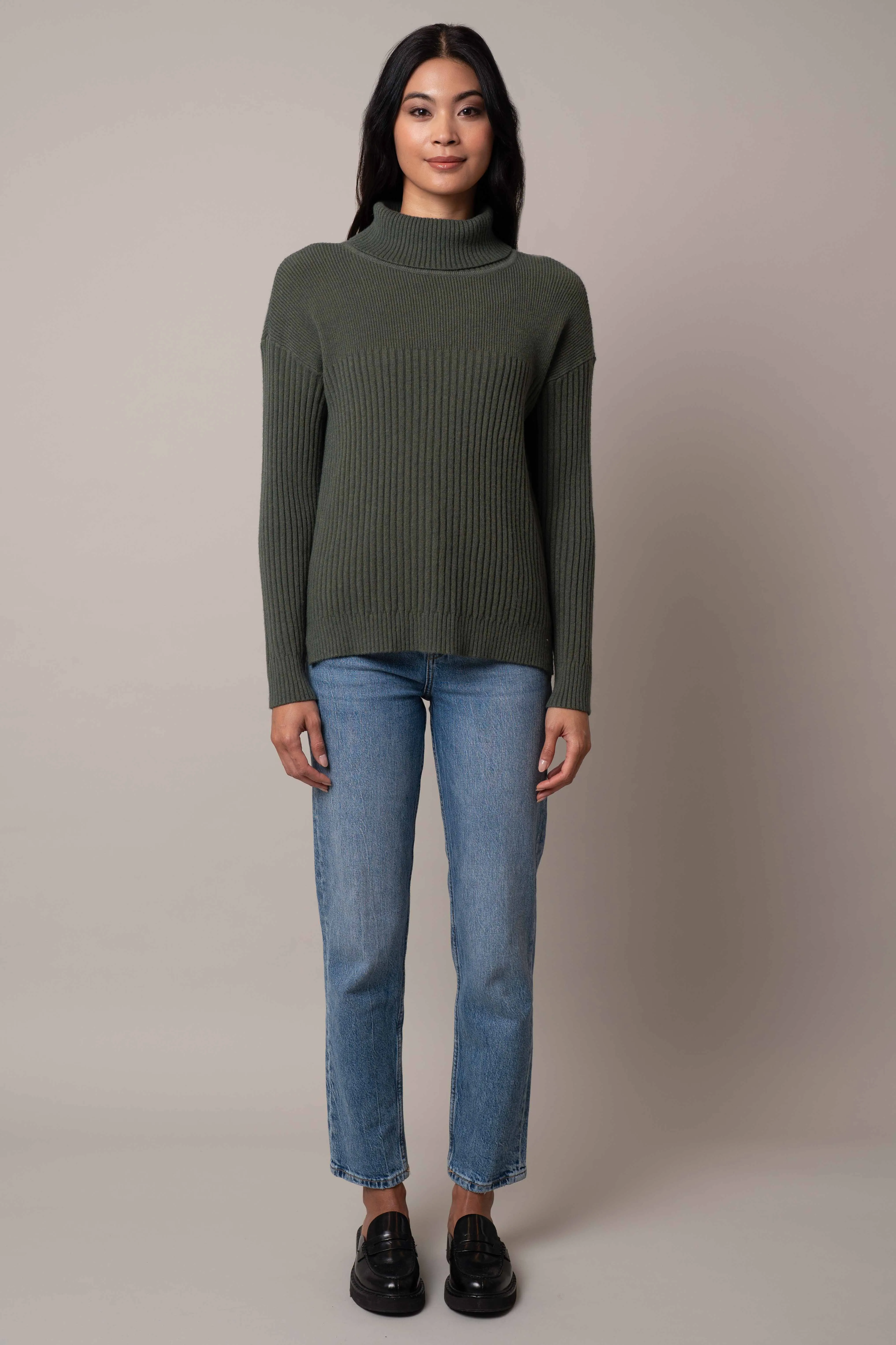 Wide Turtle Neck Pullover